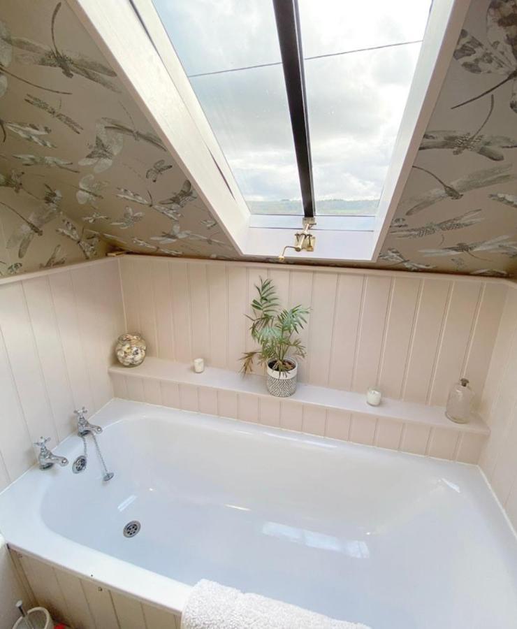 Lovely 2 Bed Annexe Near Salisbury Dış mekan fotoğraf